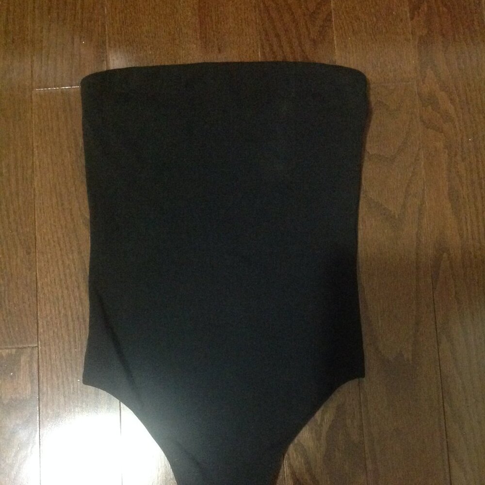 Aritzia Wilfred Free Black Strapless Bodysuit